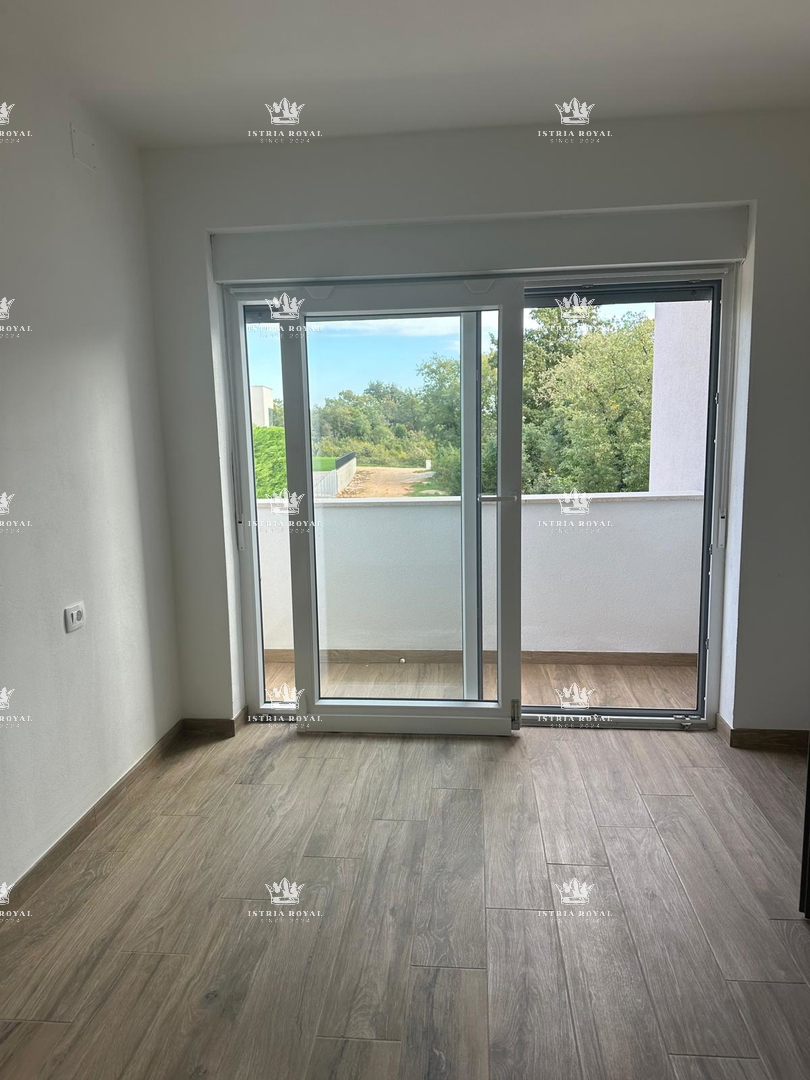 Istria, Karigador, duplex 118 m2, 2 camere da letto + soggiorno, 300 m dal mare, vista mare