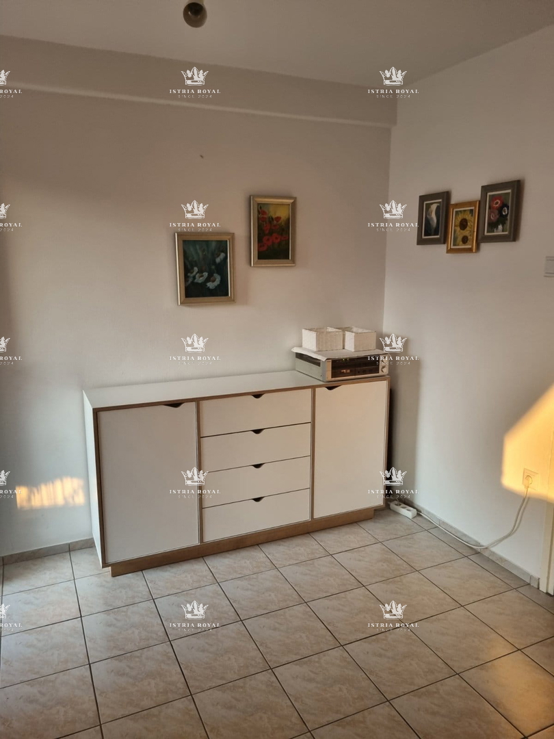 Istra, Umag, appartamento 80m2, 2 camere da letto + soggiorno, parcheggio