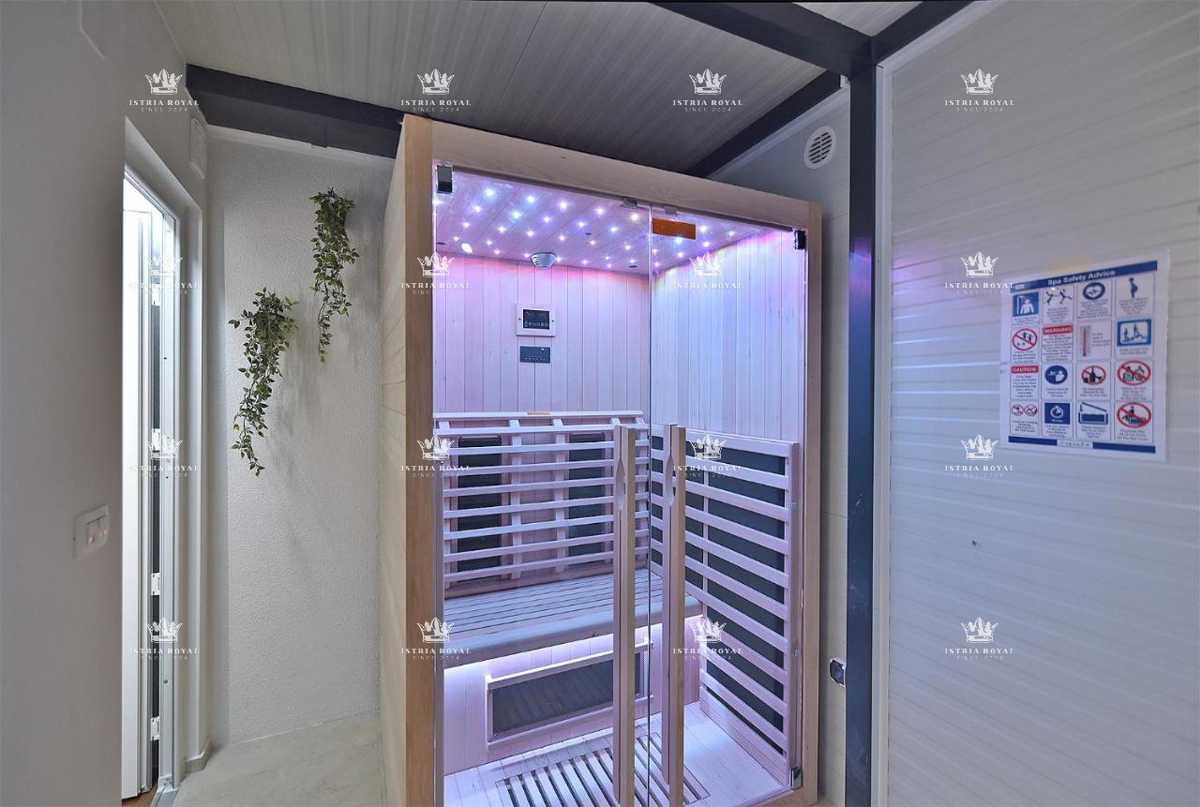 Istra, Pula, Pješčana uvala, vendita di un appartamento di lusso con giardino, orto, a 150m dal mare, nuova costruzione, investimento.