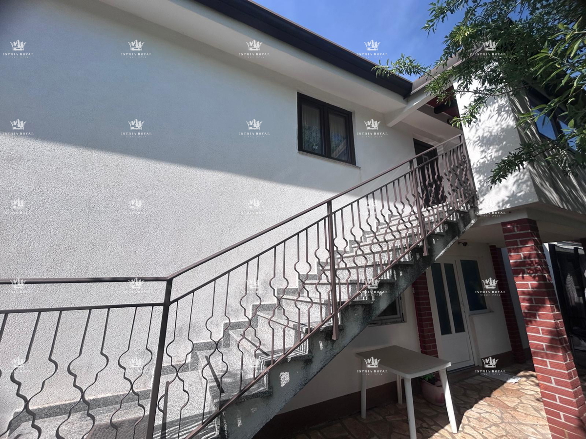 Esclusiva tenuta in Istria di 7.500 m² – 270 m² di casa + 2 strutture agricole | Vista sulla natura, vicino al mare e al confine