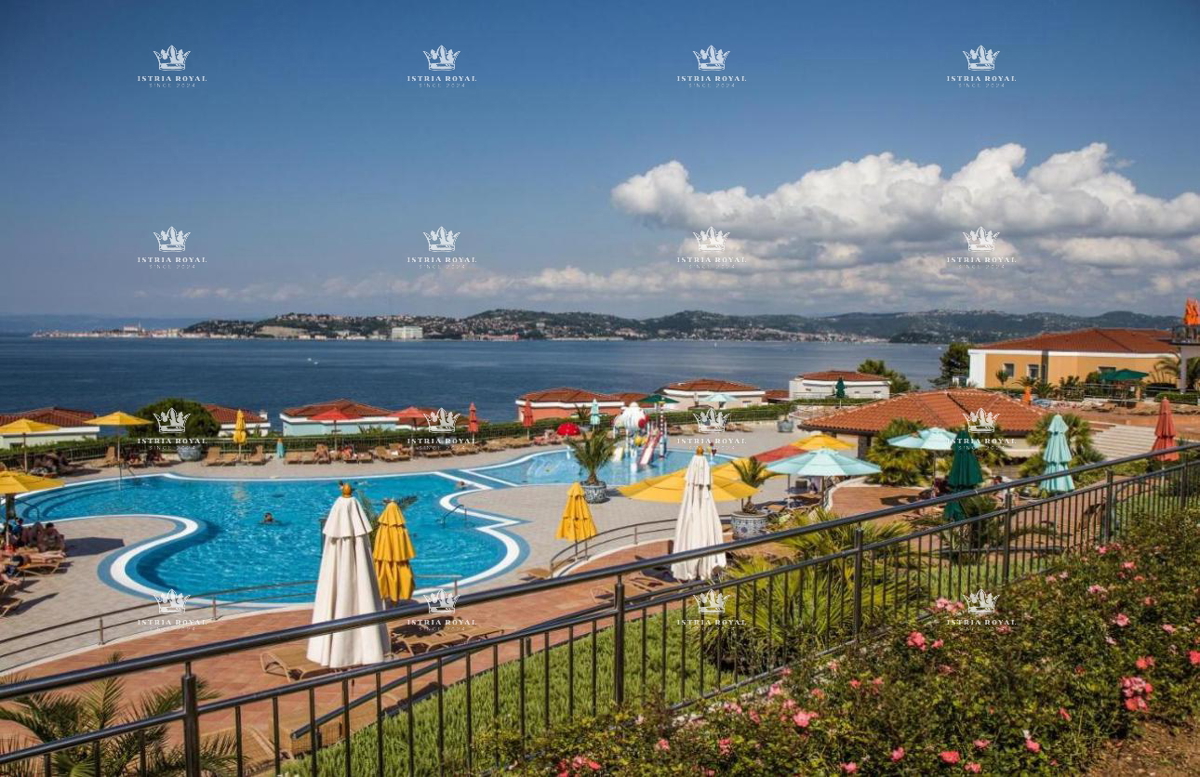 Istria, Crveni Vrh, Umag, vendita di appartamenti con vista mare in un complesso esclusivo, residenza a 100 m dal mare.