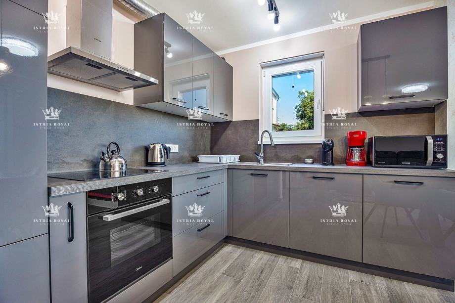 Lussuoso appartamento di 100 m² – Nova Vas (Poreč), nuova costruzione, jacuzzi, sauna, terrazza, Istria.