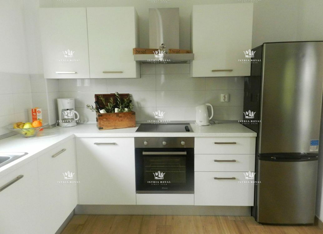 Istria, Labin, Skitača, vendita di una villa con piscina, vista mare.