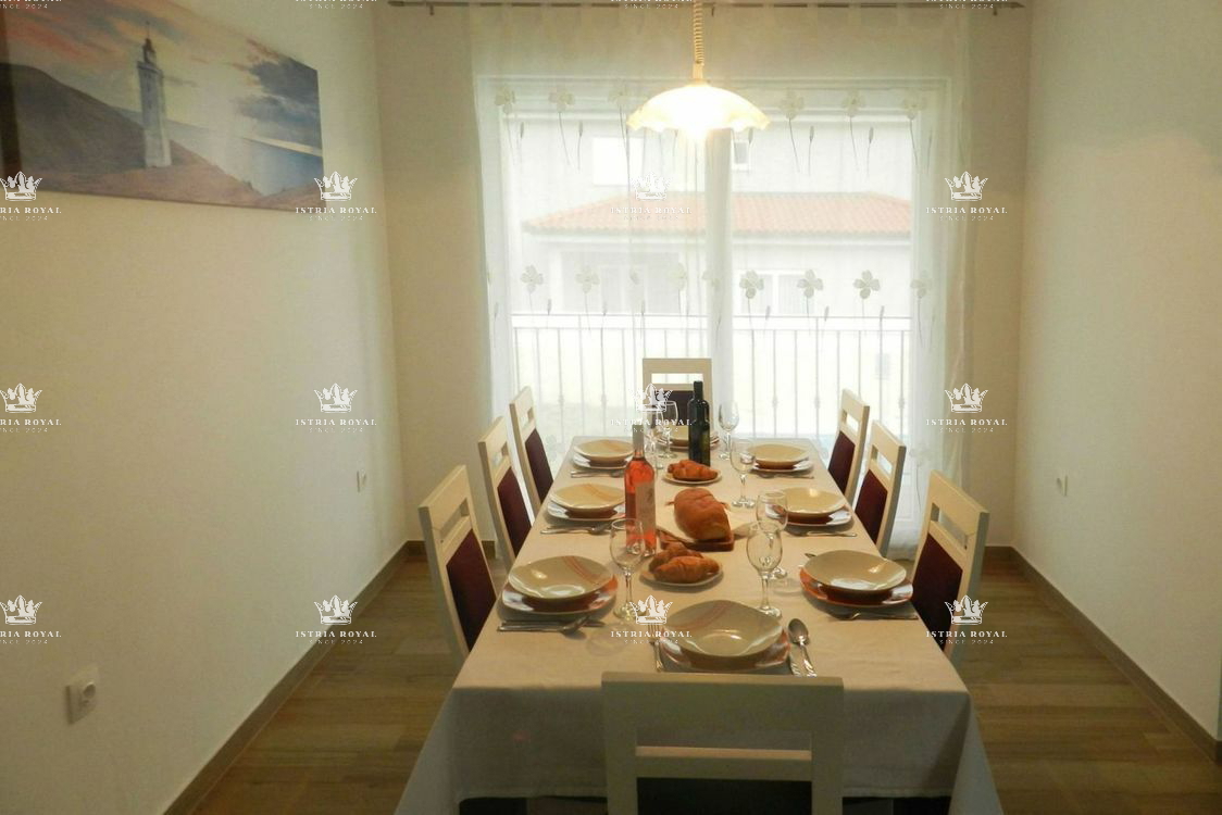 Istria, Labin, Skitača, vendita di una villa con piscina, vista mare.