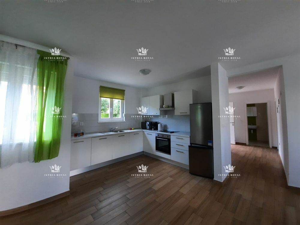 Istria, Labin, Skitača, vendita di una villa con piscina, vista mare.