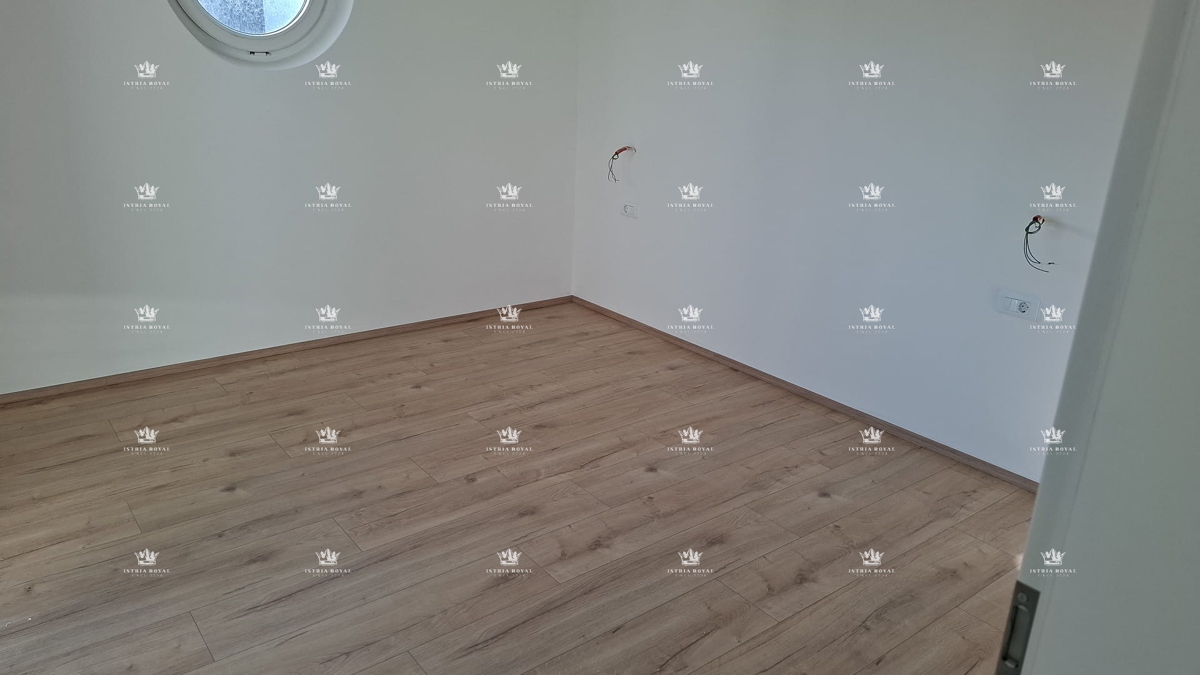 Nuova costruzione a Ližnjan – Casa duplex con piscina e completa privacy, vicino al mare