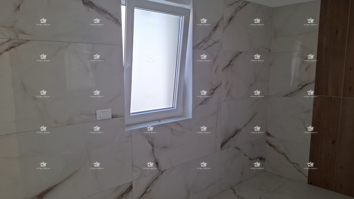 Nuova costruzione a Ližnjan – Casa duplex con piscina e completa privacy, vicino al mare