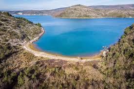 Istra, Trget, Ivanušići, vendita di terreni con vista mare, frazionato, investimento, opportunità.