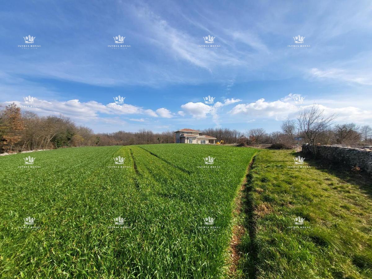 Villa di lusso con piscina in vendita a Kanfanar, Istria – Investimento immobiliare ideale vicino a Rovigno