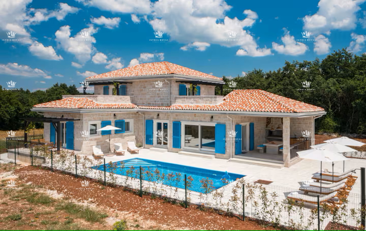 Villa di lusso con piscina in vendita a Kanfanar, Istria – Investimento immobiliare ideale vicino a Rovigno