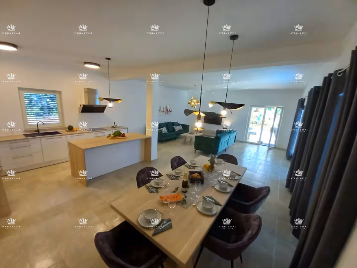 Villa di lusso con piscina in vendita a Kanfanar, Istria – Investimento immobiliare ideale vicino a Rovigno