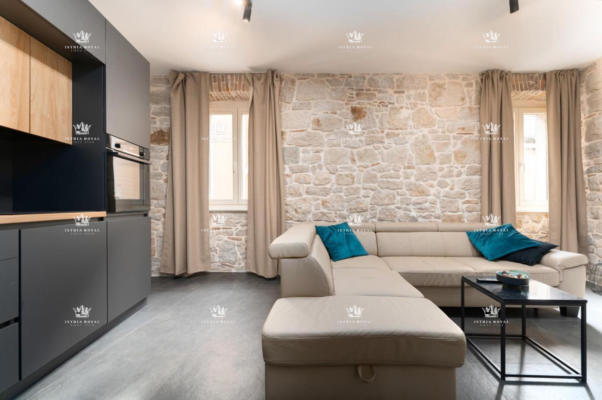 🏡 CASA IN PIETRA NEL CENTRO DI VRSAR – INVESTIMENTO IDEALE! 🏖️