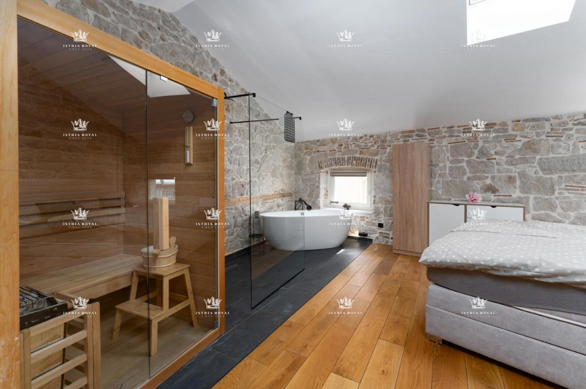 🏡 CASA IN PIETRA NEL CENTRO DI VRSAR – INVESTIMENTO IDEALE! 🏖️