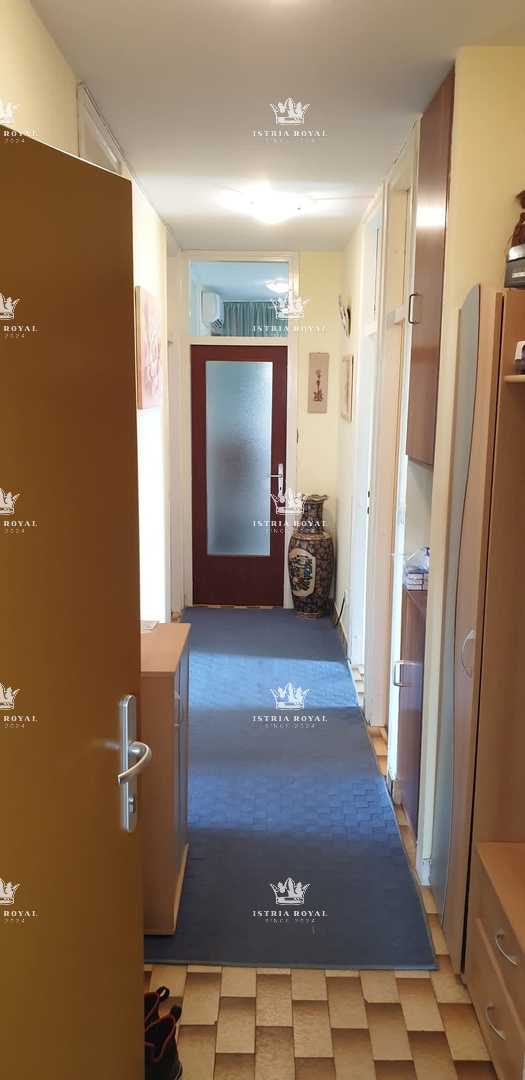 Appartamento con vista mare – Pola, Centro – 84 m², 3 camere, ascensore, parcheggio!