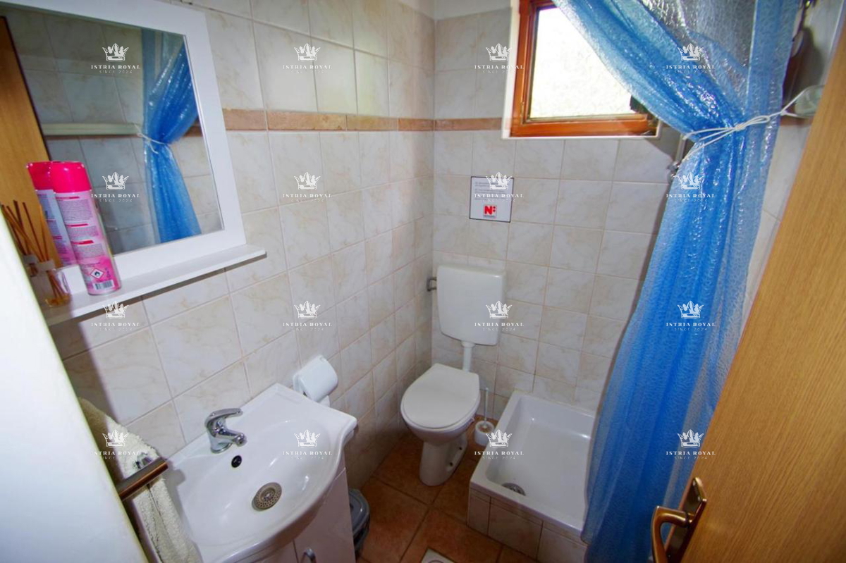 Istria, Pola – Casa con piscina in vendita | Monte Serpo, posizione tranquilla circondata dalla natura