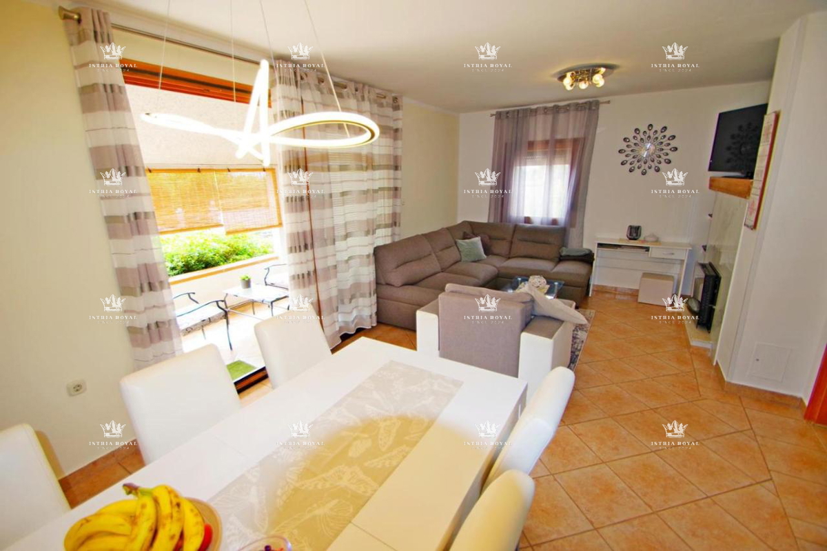 Istria, Pola – Casa con piscina in vendita | Monte Serpo, posizione tranquilla circondata dalla natura