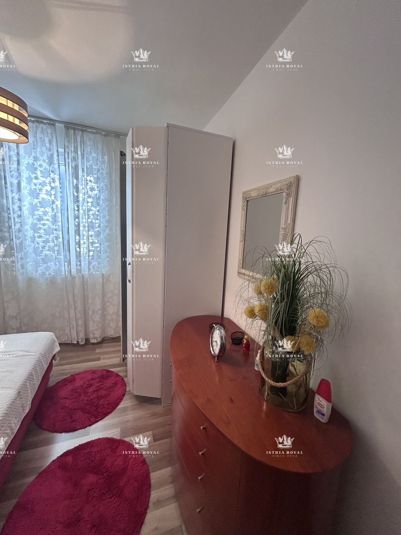 Istria, Brtonigla, 2 camere da letto + soggiorno, appartamento 84m2, nuova costruzione, terrazza, due posti auto, cortile 200m2