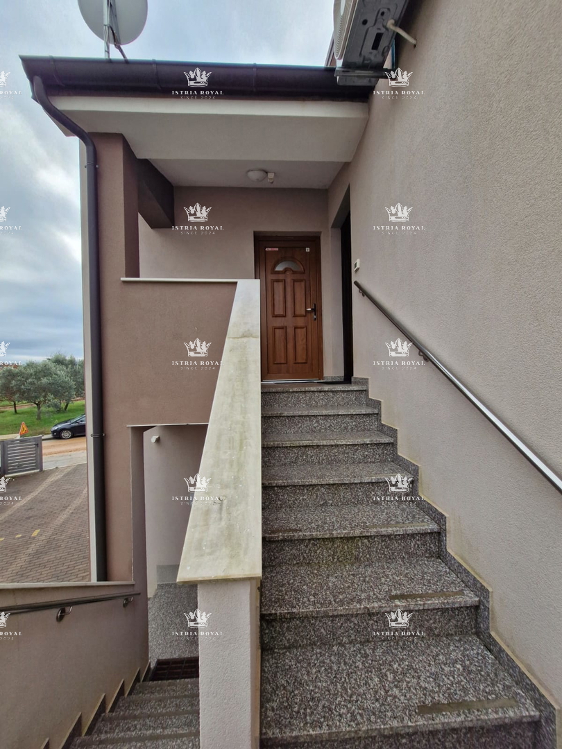 Appartamento con 2 camere da letto a Štinjanu, a 950 m dal mare, giardino + camino