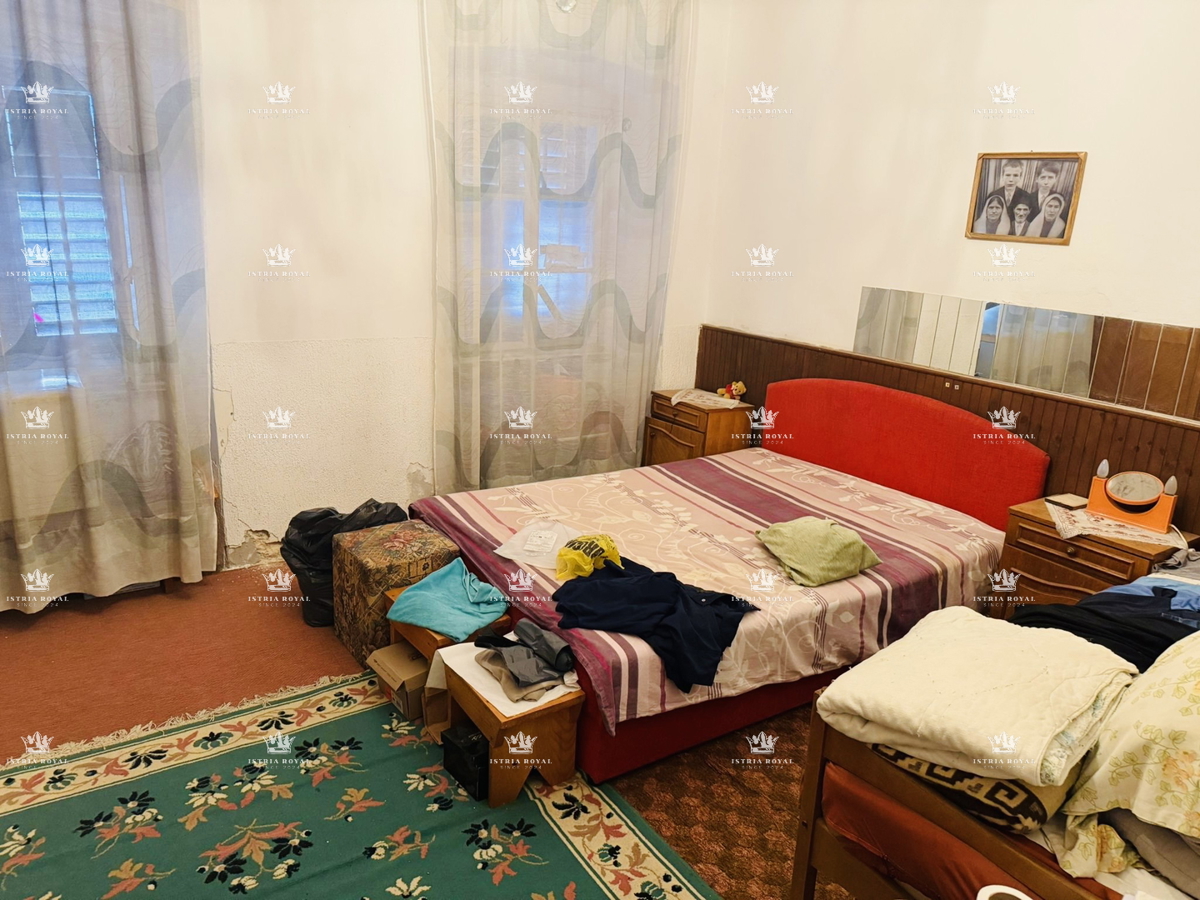 Istra, Pula, ARENA, appartamento 28,58 m², da ristrutturare, 1 vano + soggiorno con angolo cottura