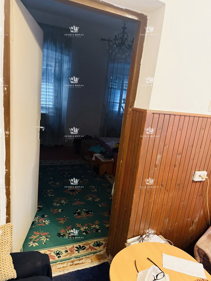 Istra, Pula, ARENA, appartamento 28,58 m², da ristrutturare, 1 vano + soggiorno con angolo cottura