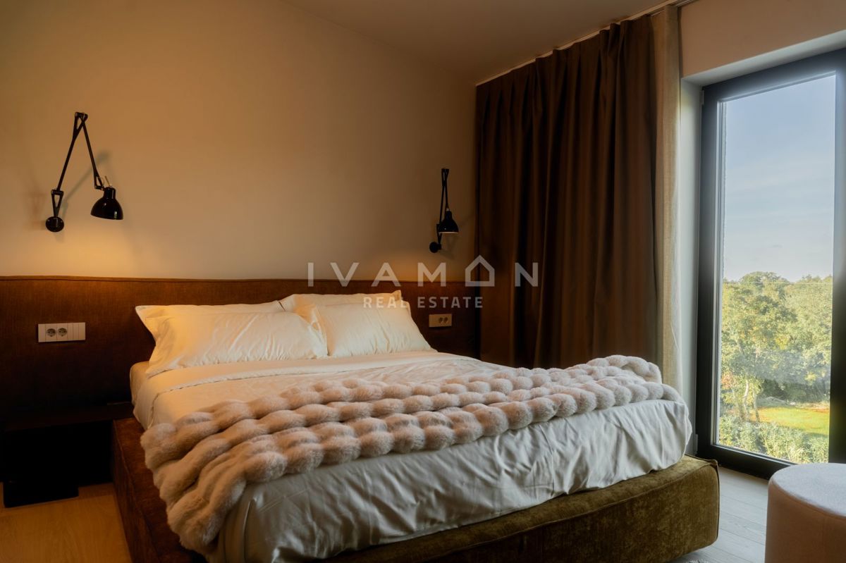 Villa arredata con gusto e piscina, a soli 4 km dal mare