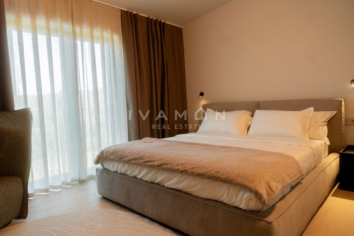 Villa arredata con gusto e piscina, a soli 4 km dal mare