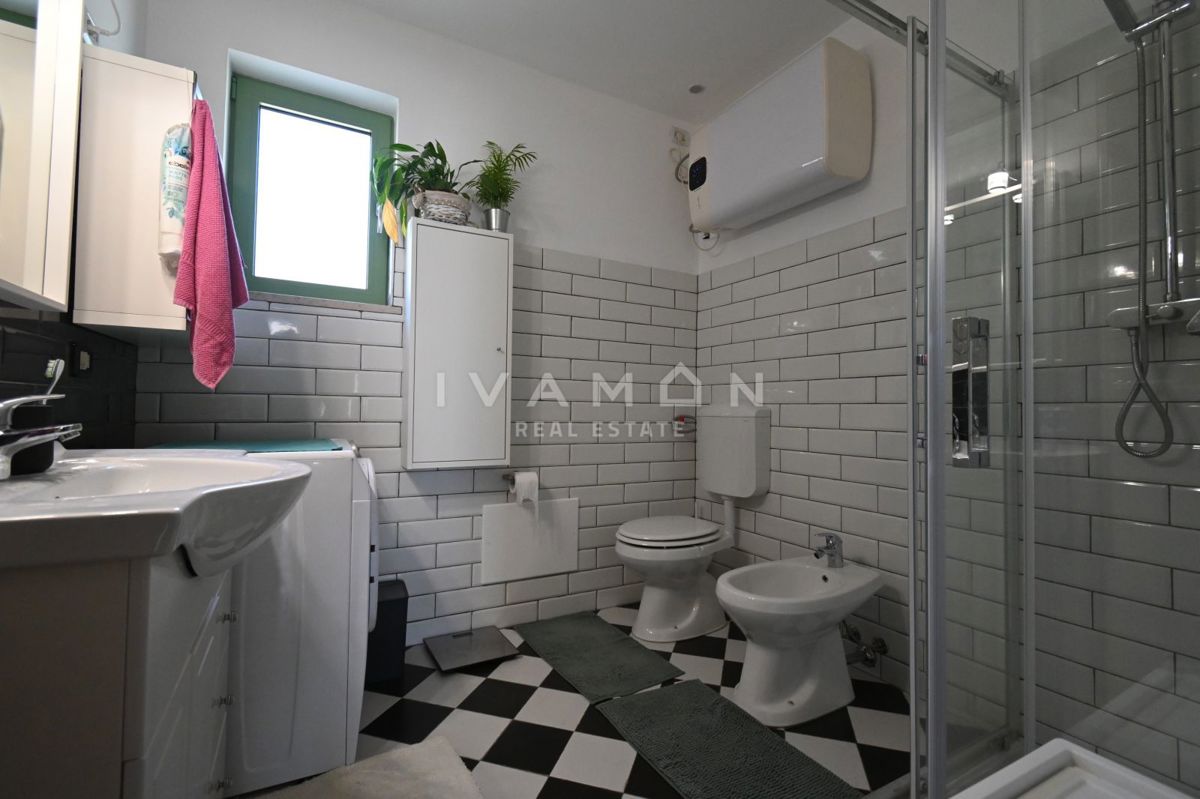 Casa in Pietra Istriana con Appartamento e Piscina