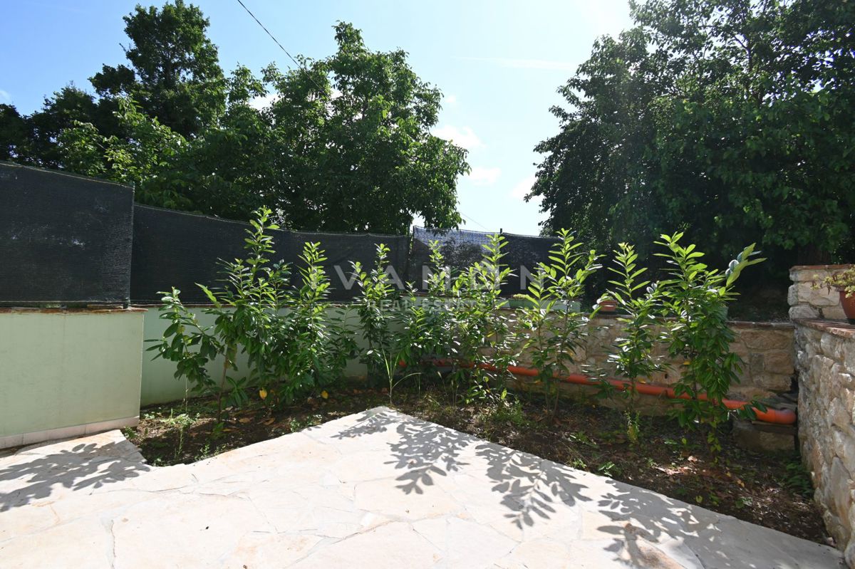 Casa in Pietra Istriana con Appartamento e Piscina