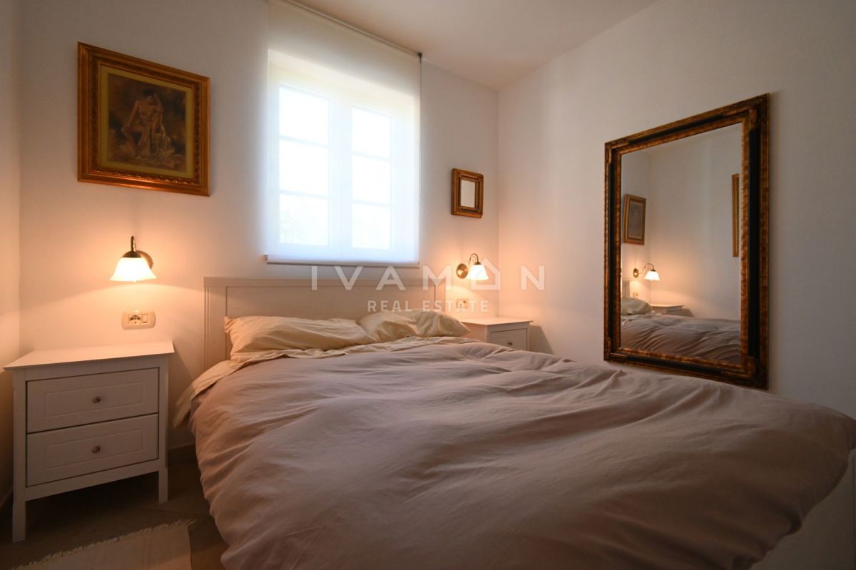 Casa in Pietra Istriana con Appartamento e Piscina