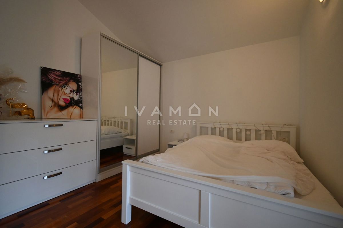 Due Case con Piscina nei Dintorni di Parenzo