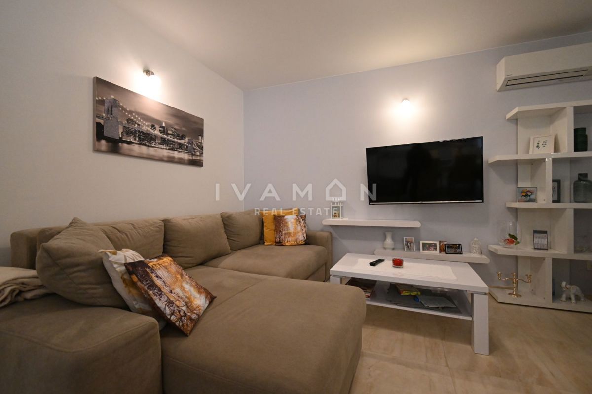 Due Case con Piscina nei Dintorni di Parenzo