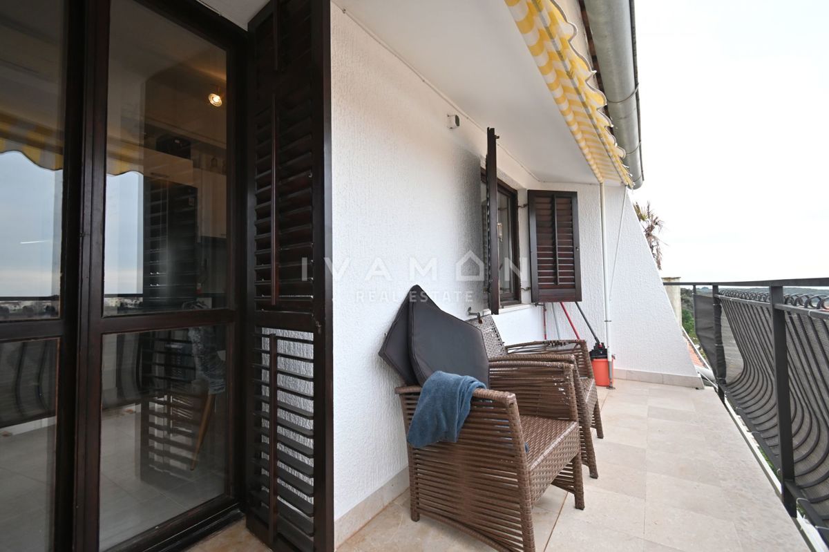 Appartamento bilocale con terrazza e vista mare