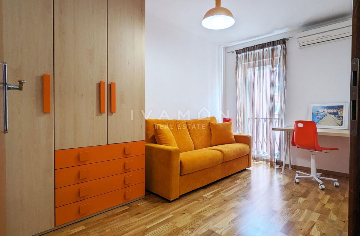 Appartamento con Quattro Camere da Letto a 300 m dalla Spiaggia