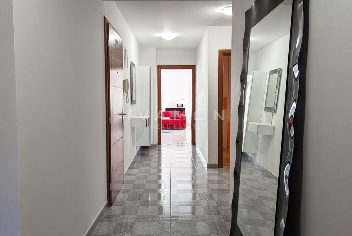 Appartamento con Quattro Camere da Letto a 300 m dalla Spiaggia