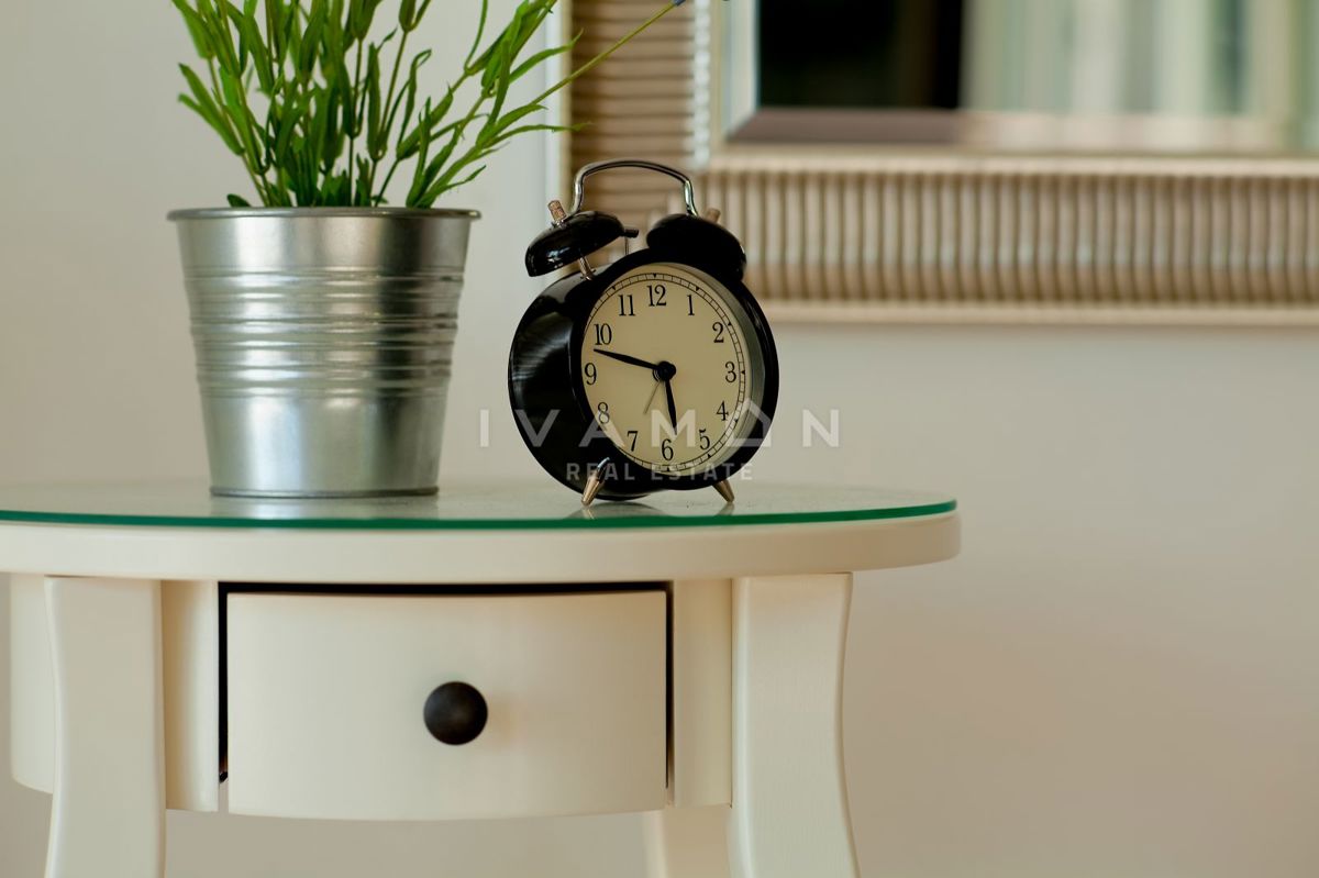 Casa indipendente su un unico livello con piscina e tre camere da letto