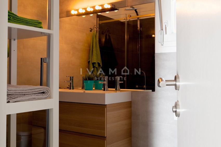 Casa indipendente su un unico livello con piscina e tre camere da letto