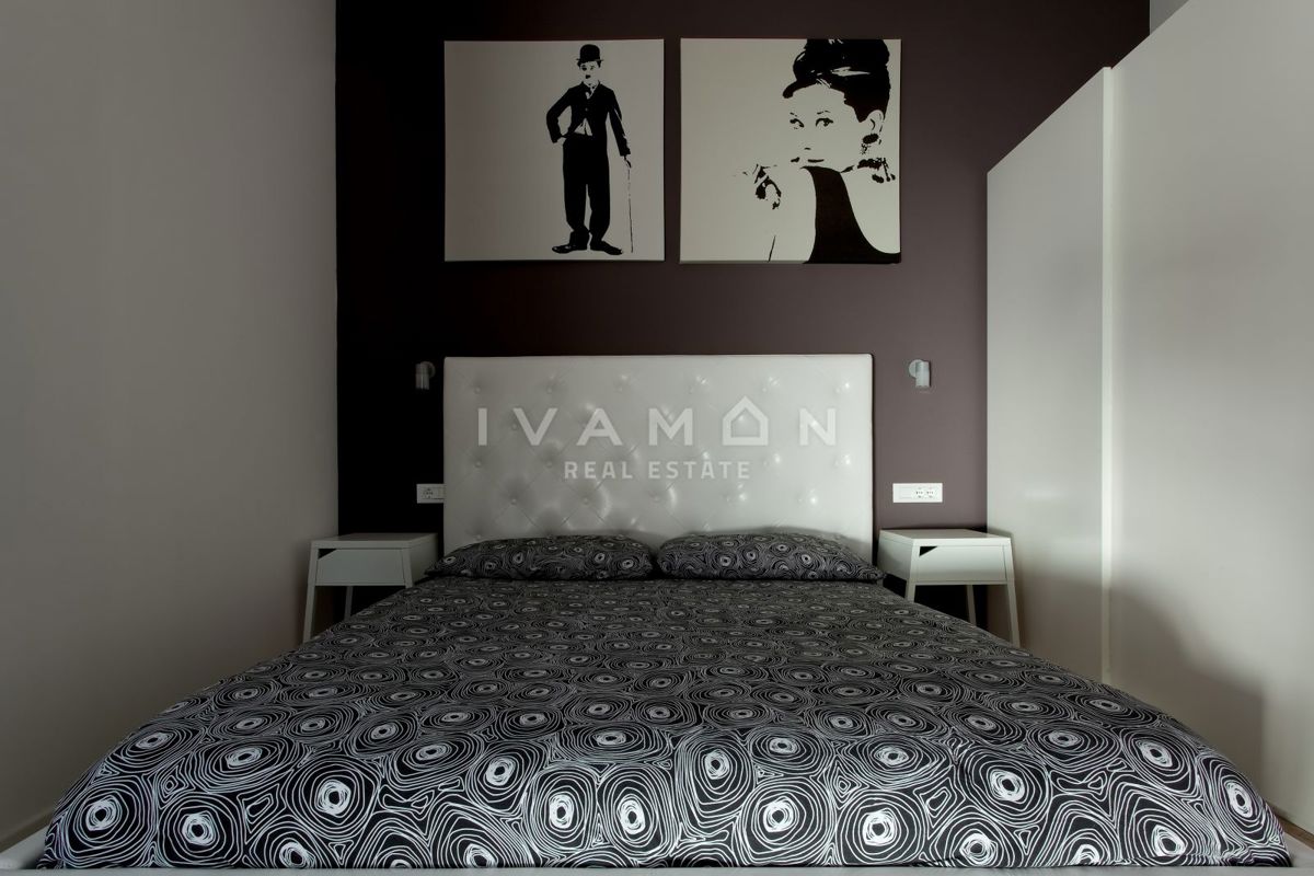 Casa indipendente su un unico livello con piscina e tre camere da letto