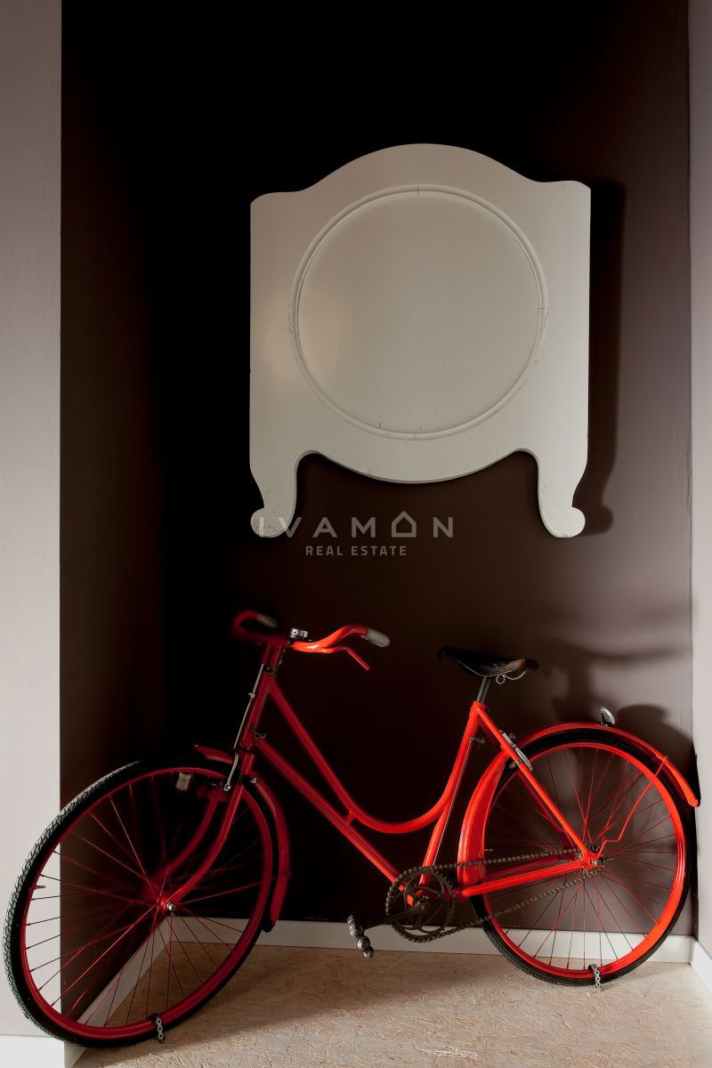 Casa indipendente su un unico livello con piscina e tre camere da letto