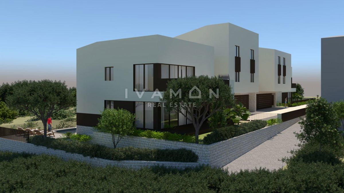 Terreno con permesso di costruzione per 8 appartamenti