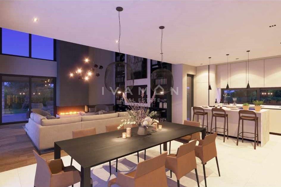 Bella villa con quattro camere da letto, vista mare a 180°
