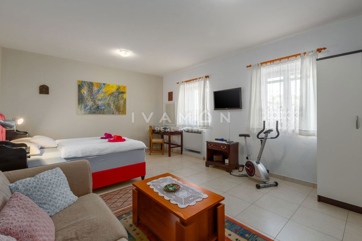 Casa bella e funzionale con piscina e una bellissima vista