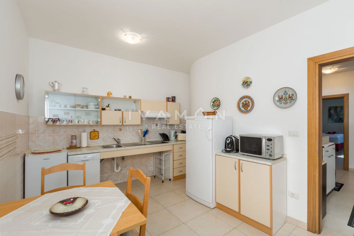 Casa bella e funzionale con piscina e una bellissima vista