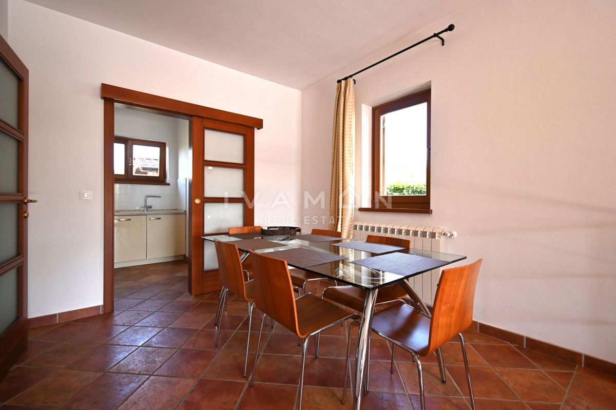 Villa arredata con piscina, a 6 km dal mare