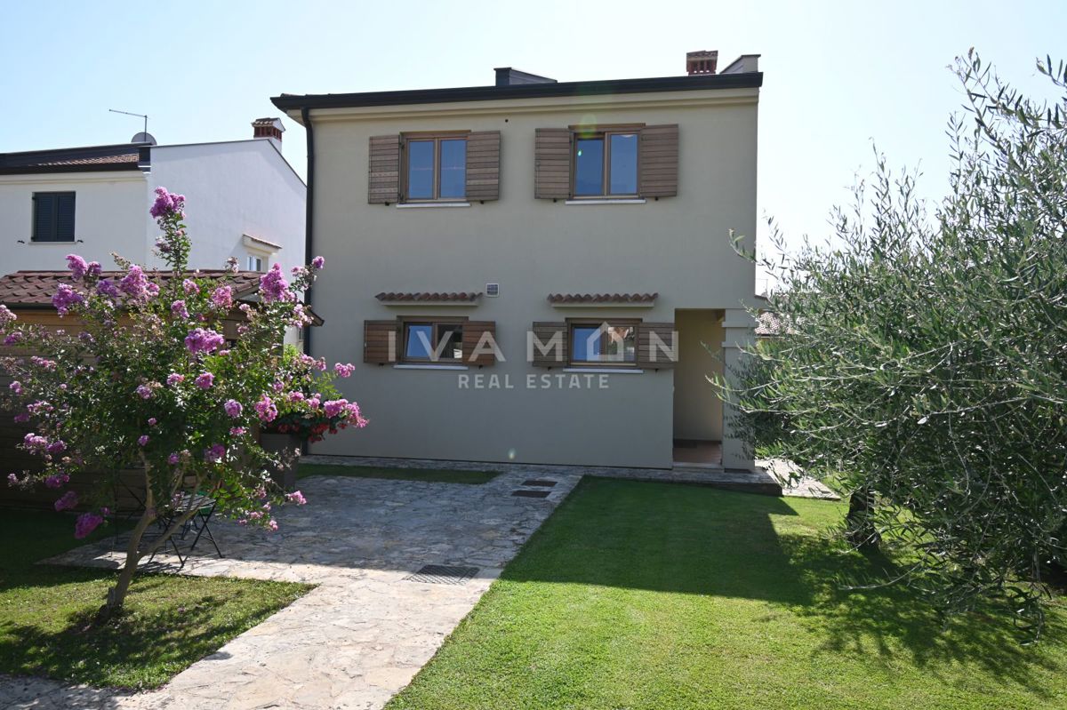 Villa arredata con piscina, a 6 km dal mare