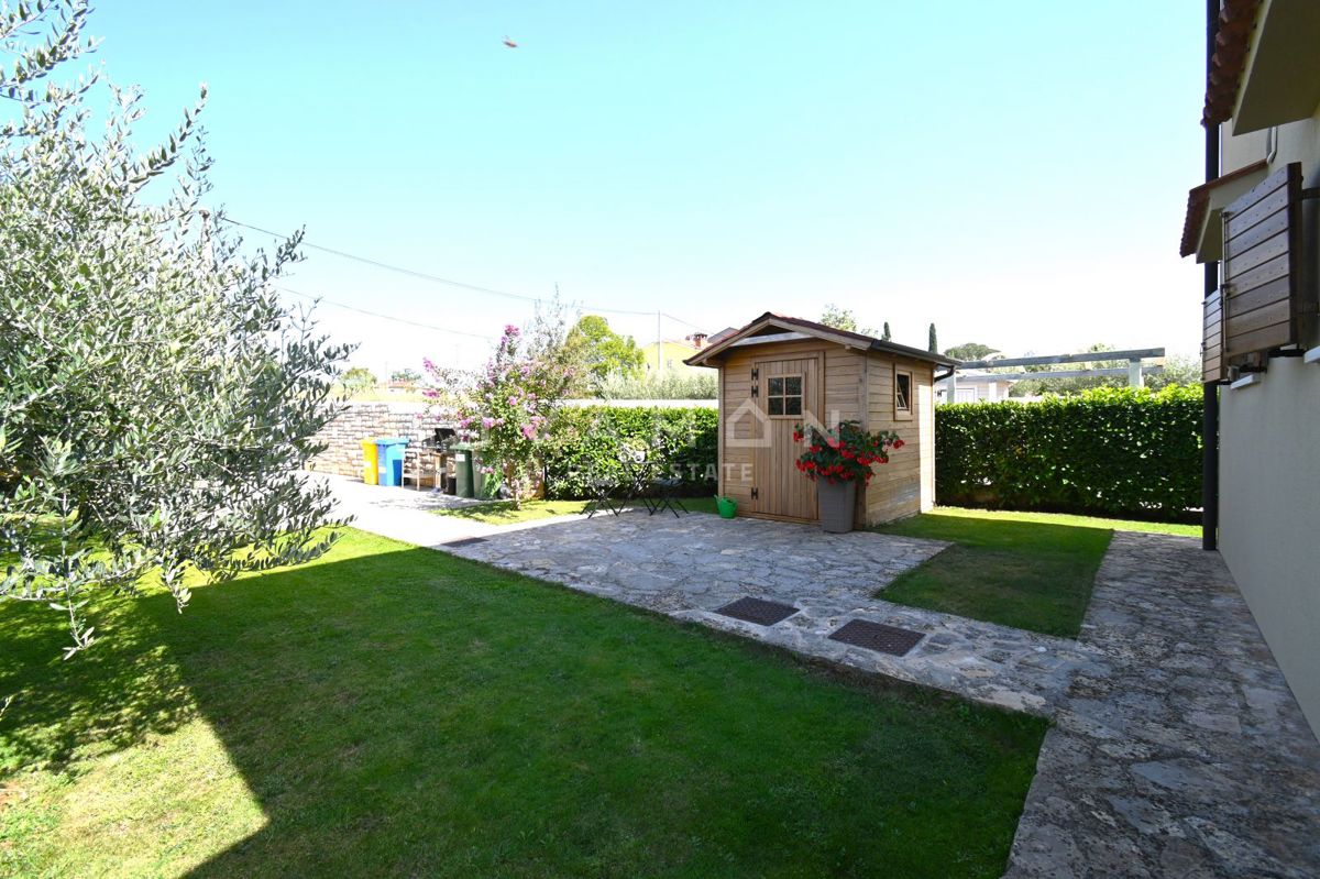 Villa arredata con piscina, a 6 km dal mare