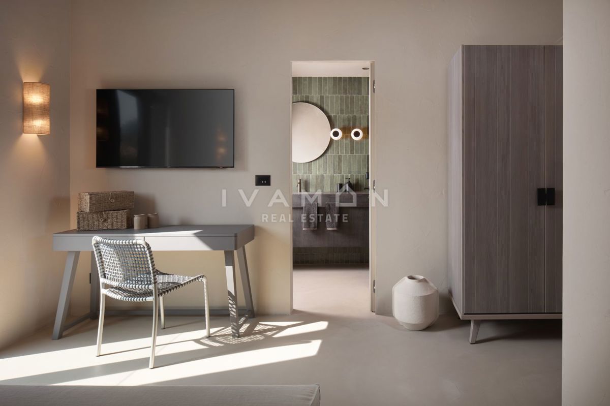 Bellissima villa di recente costruzione con piscina e centro benessere