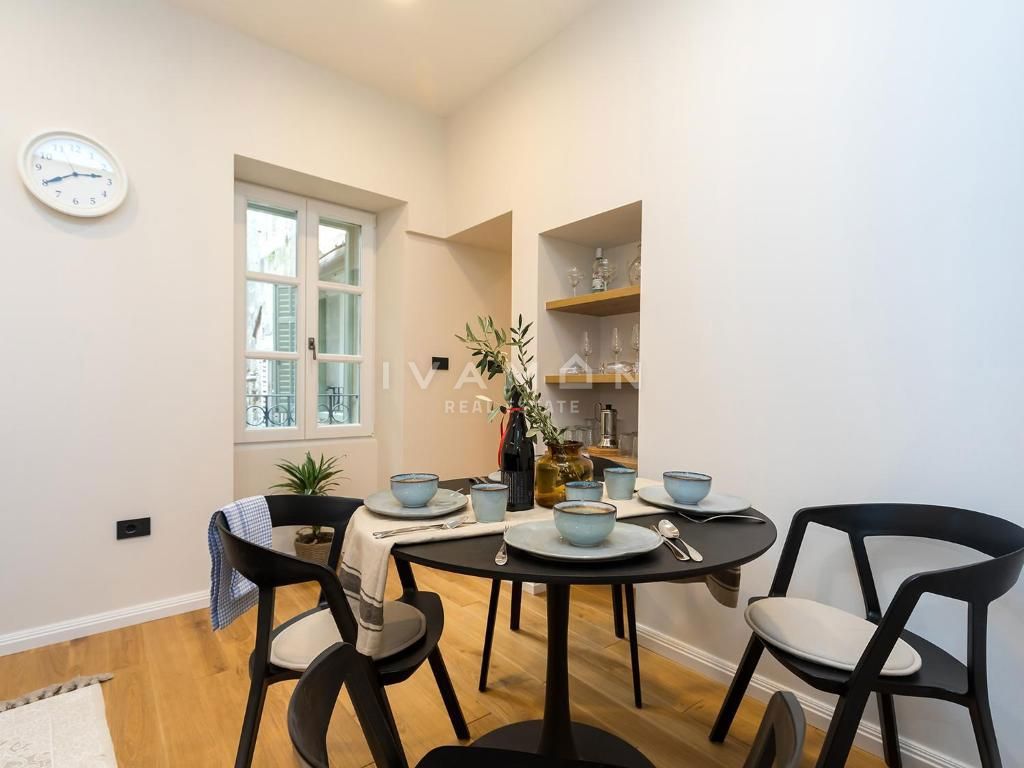 Splendido Appartamento nel Centro Storico di Parenzo