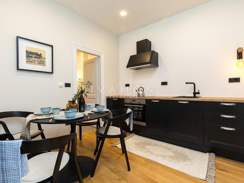 Splendido Appartamento nel Centro Storico di Parenzo