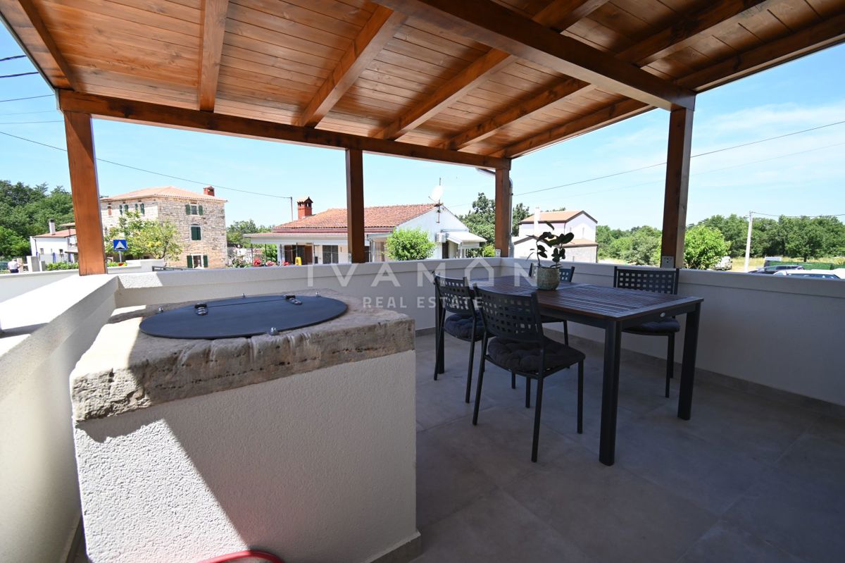 Casa in Pietra Ristrutturata con Jacuzzi