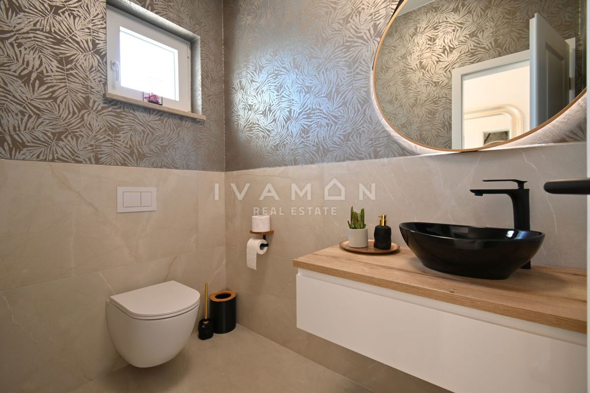 Nuova casa arredata con tre camere da letto